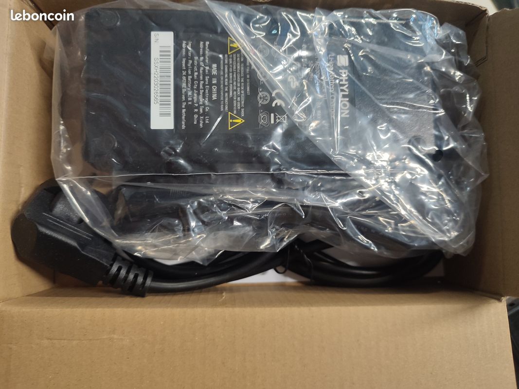 Chargeur VAE SSLC084V42M-01 (image 1)