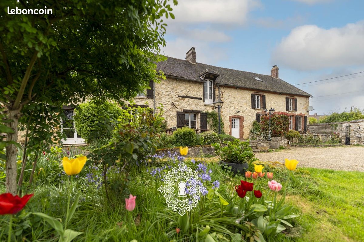 Maison 14 pièces 514 m² · à Donnemarie-Dontilly · 514 m² · 457 000 €