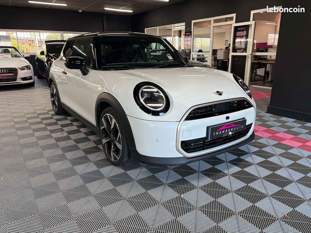 Mini COOPER Cooper C Favoured (image 7)