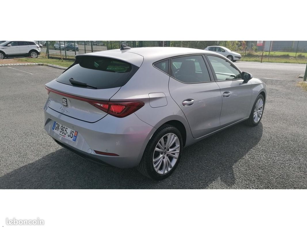 SEAT LEON 2.0 TDI 115 Urban - Voitures