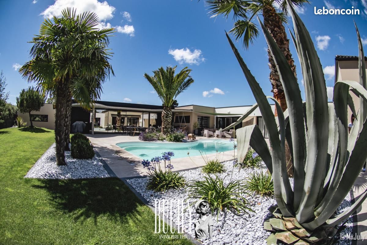 Maison 8 pièces 319 m² · à Les Sables-d'Olonne · 319 m² · 1 680 000 €