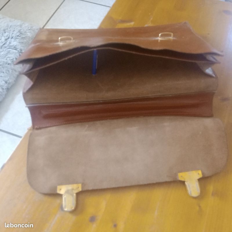 Cartable cuir marron (image 1)