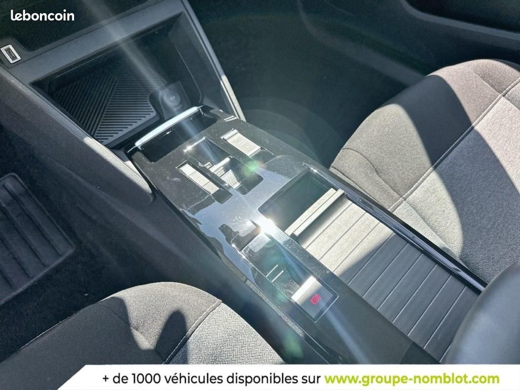 Citroën C4 SOCIETE BLUEHDI 130 S&S EAT8 FEEL NAV BUSINESS R (image 15)