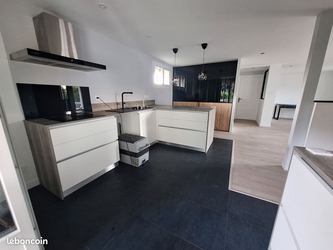 Appartement 4 pièces 98 m² · à Seyssinet-Pariset · 98 m² · 1 380 €