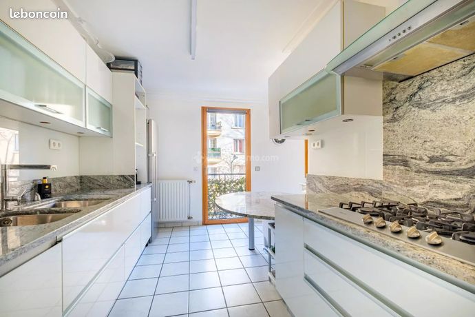 Appartement 6 pièces 135 m² — 7