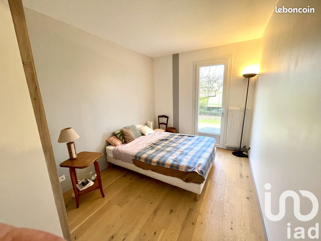 Maison 8 pièces 127 m² - Saint-Georges-lès-Baillargeaux 86130 (image principale 9)
