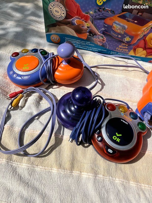 Console retro Vtech [URL masquée pour votre sécurité] + manettes et jeux (image 2)