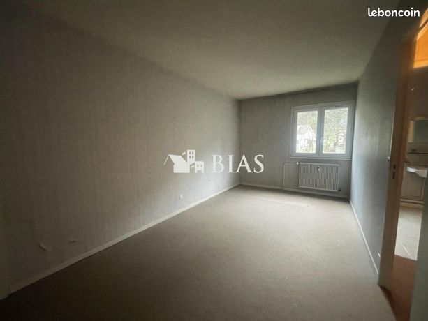 https://img.leboncoin.fr/api/v1/lbcpb1/images/18/1b/60/181b6087058ee519fe01906068bfb43af310e6c8.jpg?rule=ad-image