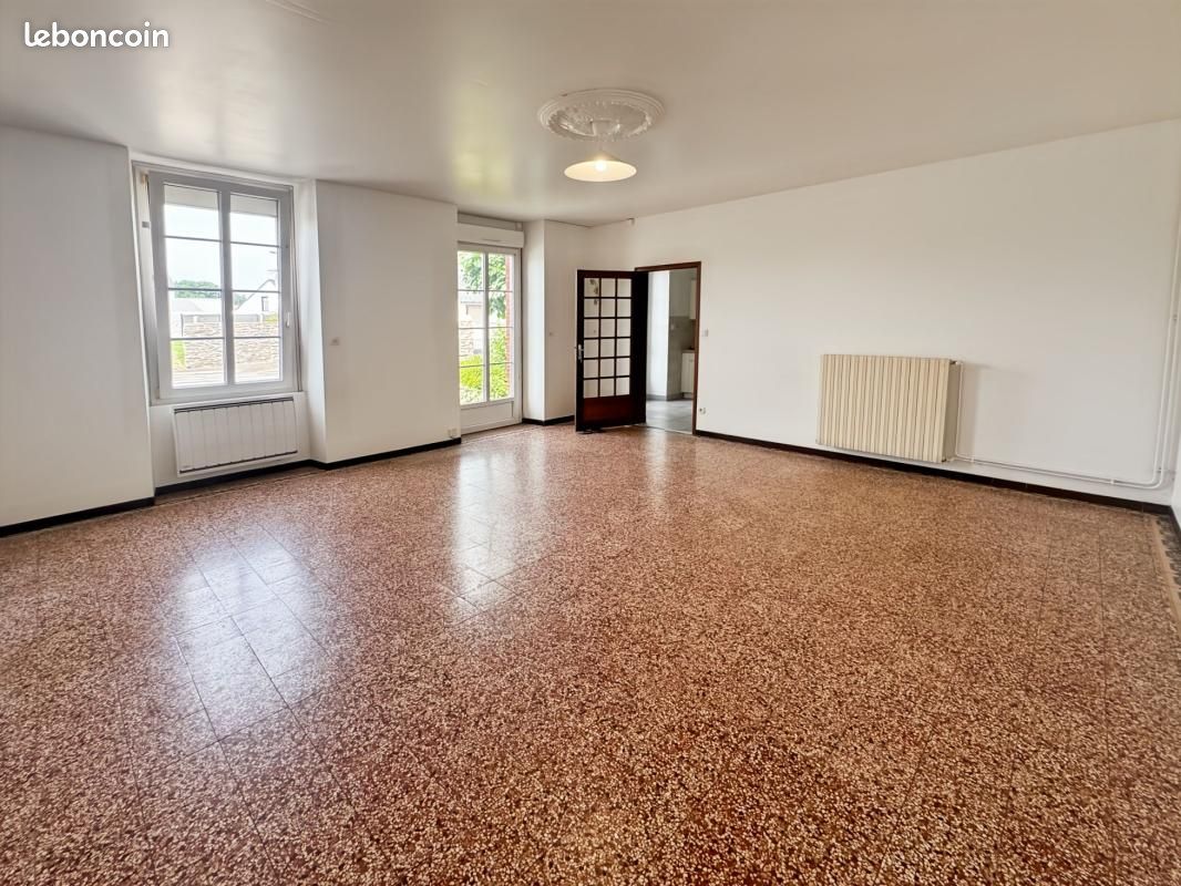 Maison 3 pièces 80 m² · à La Chapelle-Glain · 80 m² · 112 500 €