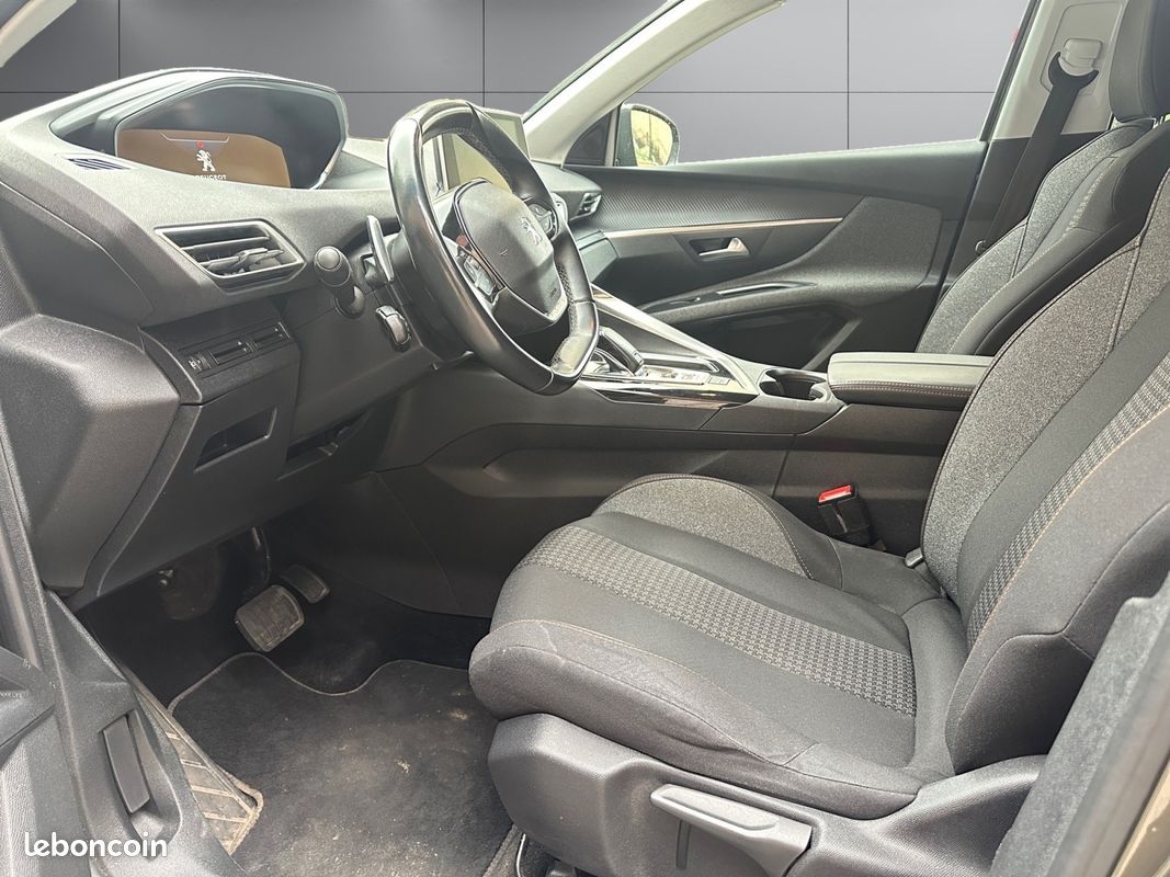 PEUGEOT 5008 PureTech 130ch SS EAT8 Active (image 10)