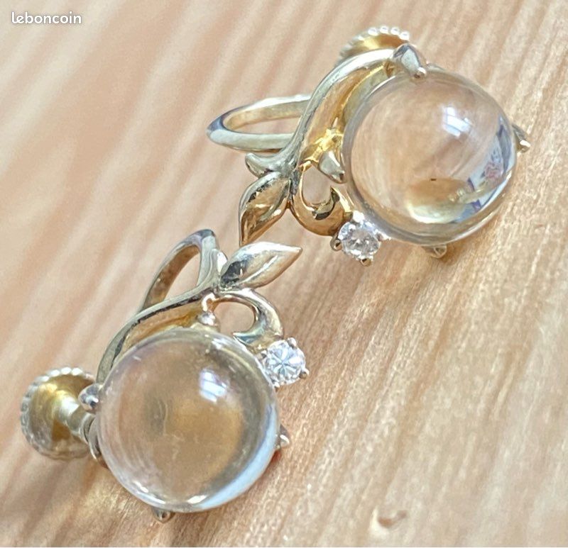 Boucles d’oreilles en argent avec 2 petits diamants (image 1)