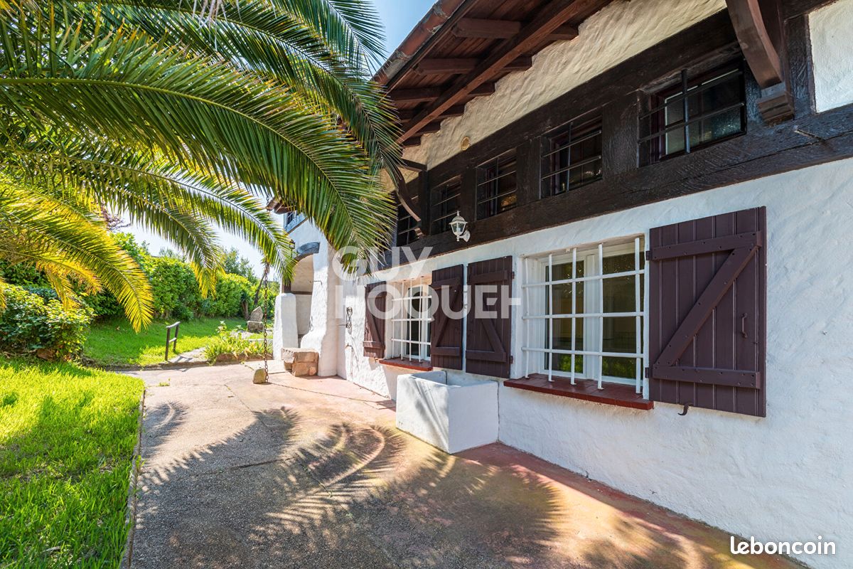 Maison 12 pièces 250 m² · à Saint-Jean-de-Luz · 250 m² · 842 000 €