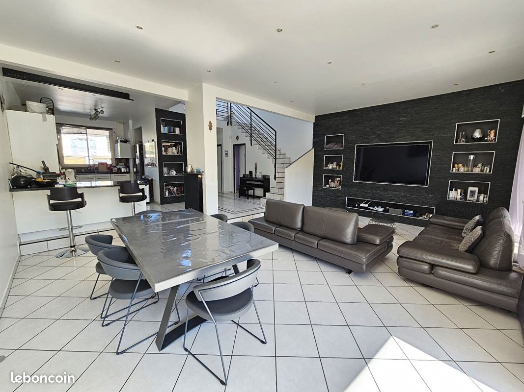 Maison 7 pièces 181 m² · à Fontenay-sous-Bois · 181 m² · 768 000 €
