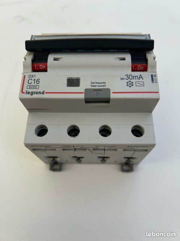 Disj. Diff. 4P 16A 30mA Legrand DX3 8/10 (image 3)