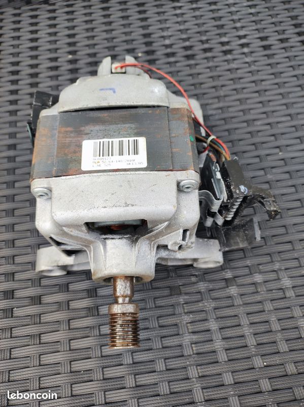 Moteur AEG de machine a laver (image 1)