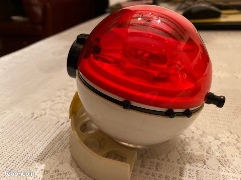 POKEBALL - Lanceur de billes #06 DRACAUFEU avec 8 billes POKEMON (image 4)