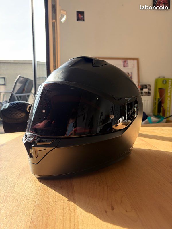Casque Shark (image 1)
