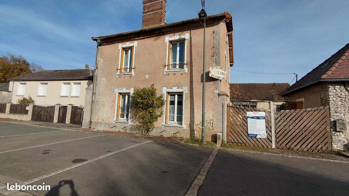 Maison 6 pièces 107 m² · à Garancières-en-Beauce · 107 m² · 128 000 €