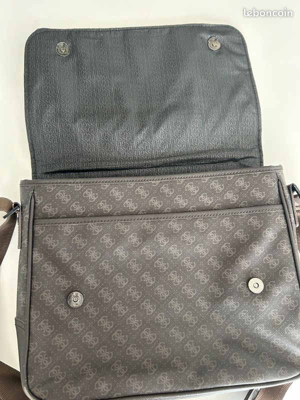 Sac Guess en cuir homme (image 2)