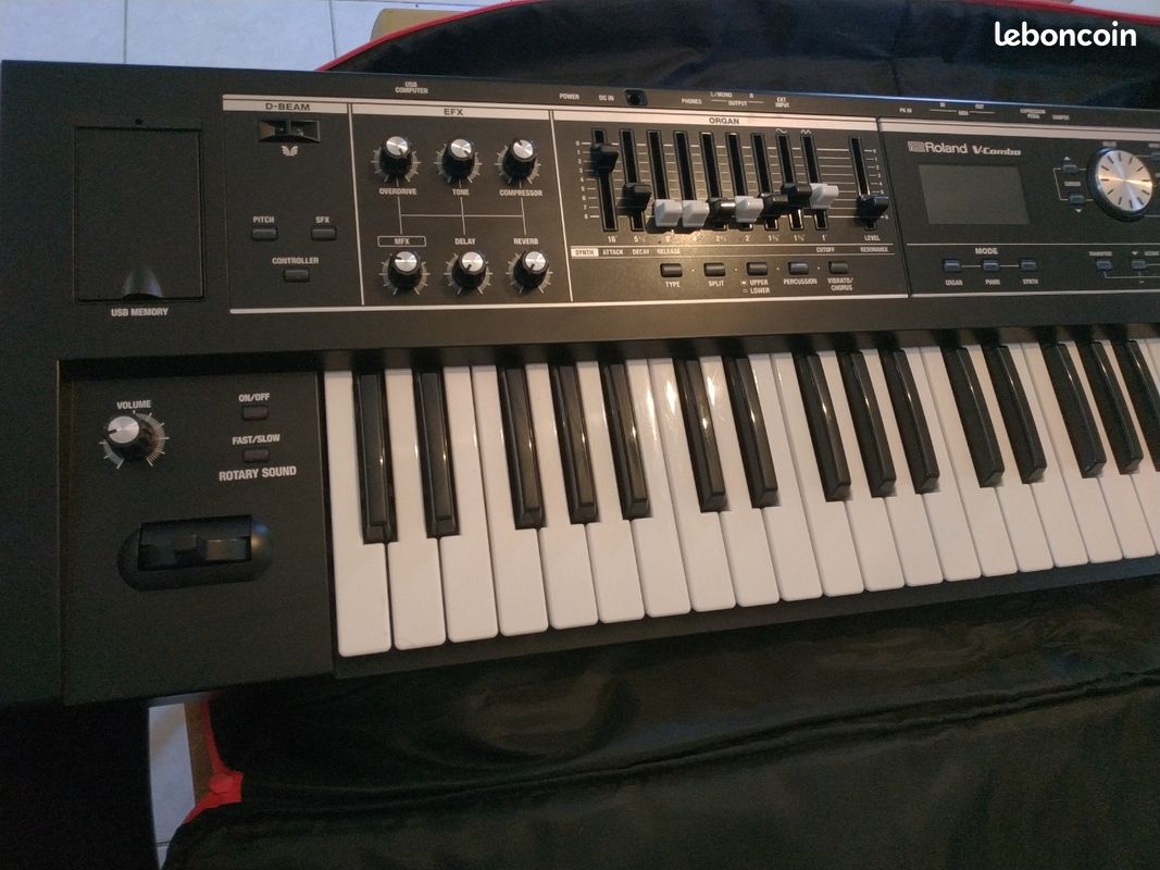 Roland Fantom 7 EX - Synthétiseur
