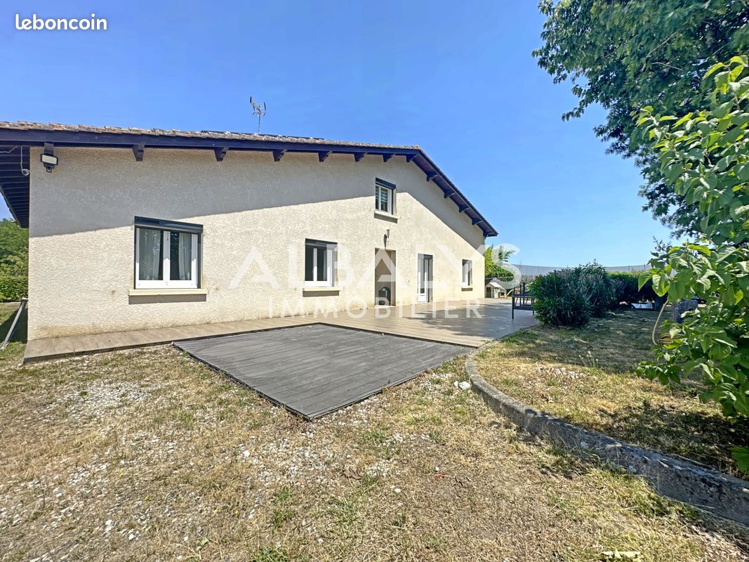 Maison 6 pièces 180 m² · à Galgon · 180 m² · 335 000 €