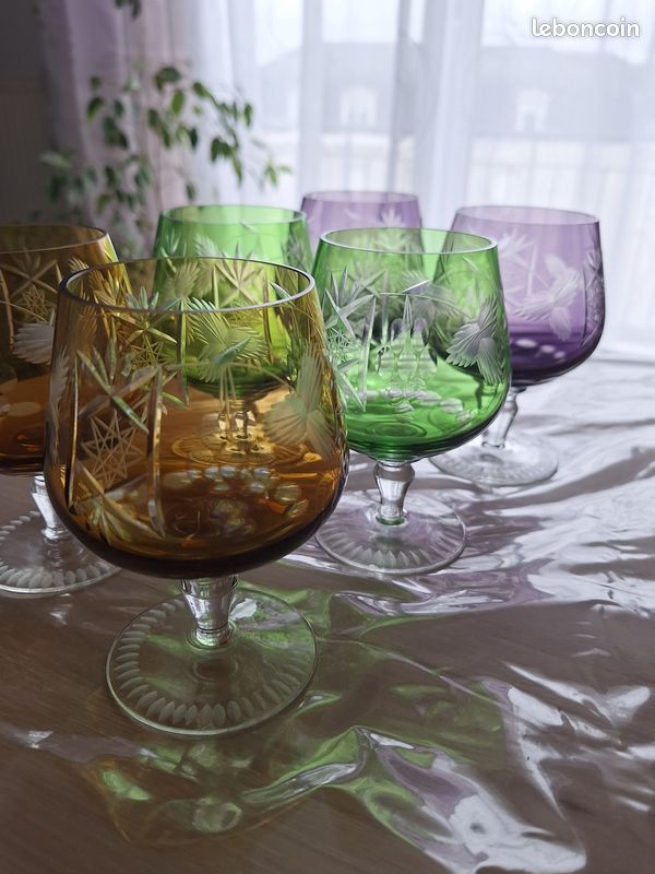 6 Verres à Vin En Cristal Soufflé à La Main - Couleur Noir/améthyste - Artisanat Tchèque - Neuf