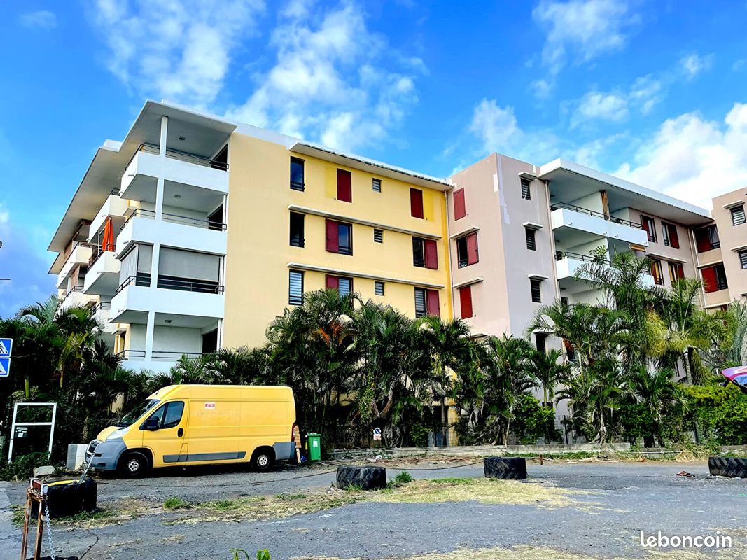 Appartement 4 pièces 94 m² · à Saint-Pierre · 94 m² · 1 115 €