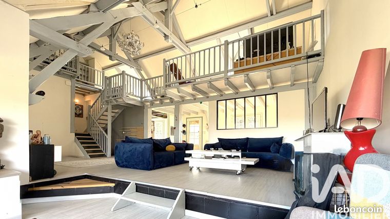 Maison 7 pièces 206 m²