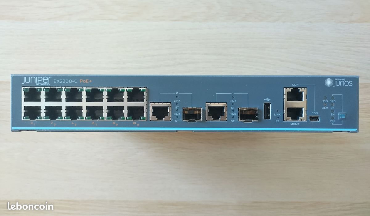 Switch Juniper EX2200-C-12P-2G - 12 ports Gigabit PoE+ - très bon 