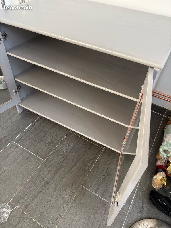 Meuble de rangement pour salon ou salle à manger avec deux porte vitrées (image 2)