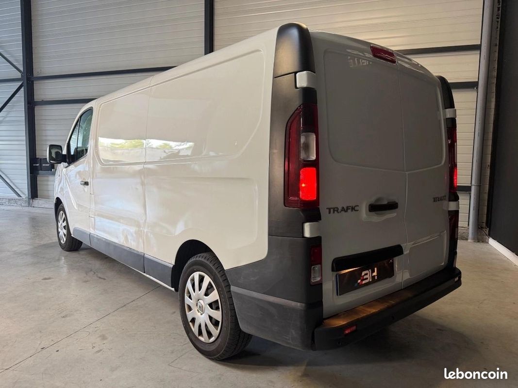 Renault Trafic Vu FOURGON 1.6 DCI 120 1T2 L1H1 ENERGY CONFORT (image 3)