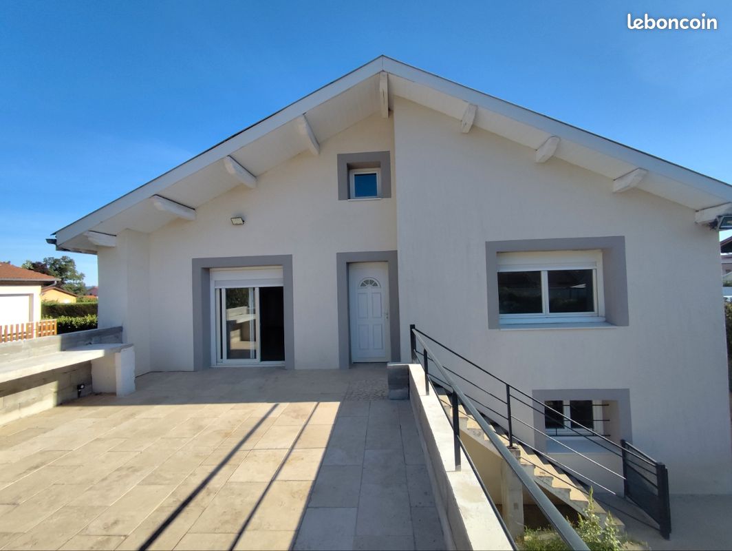 Maison 5 pièces 90 m² · à Lapeyrouse-Mornay · 90 m² · 239 000 €
