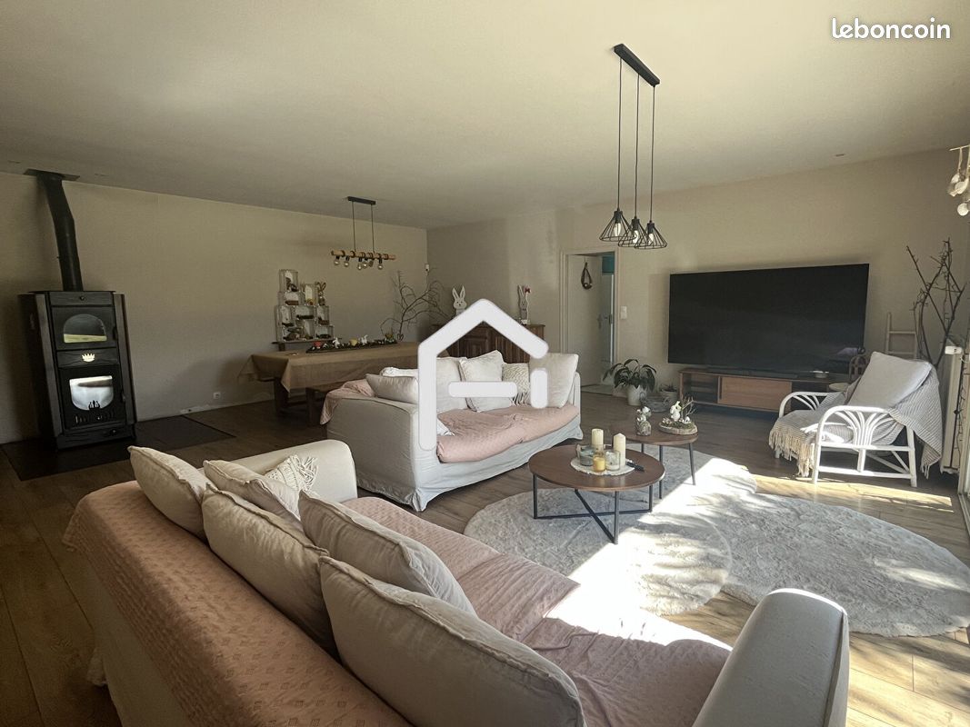 Maison 8 pièces 220 m² · à La Roche-sur-Yon · 220 m² · 849 000 €