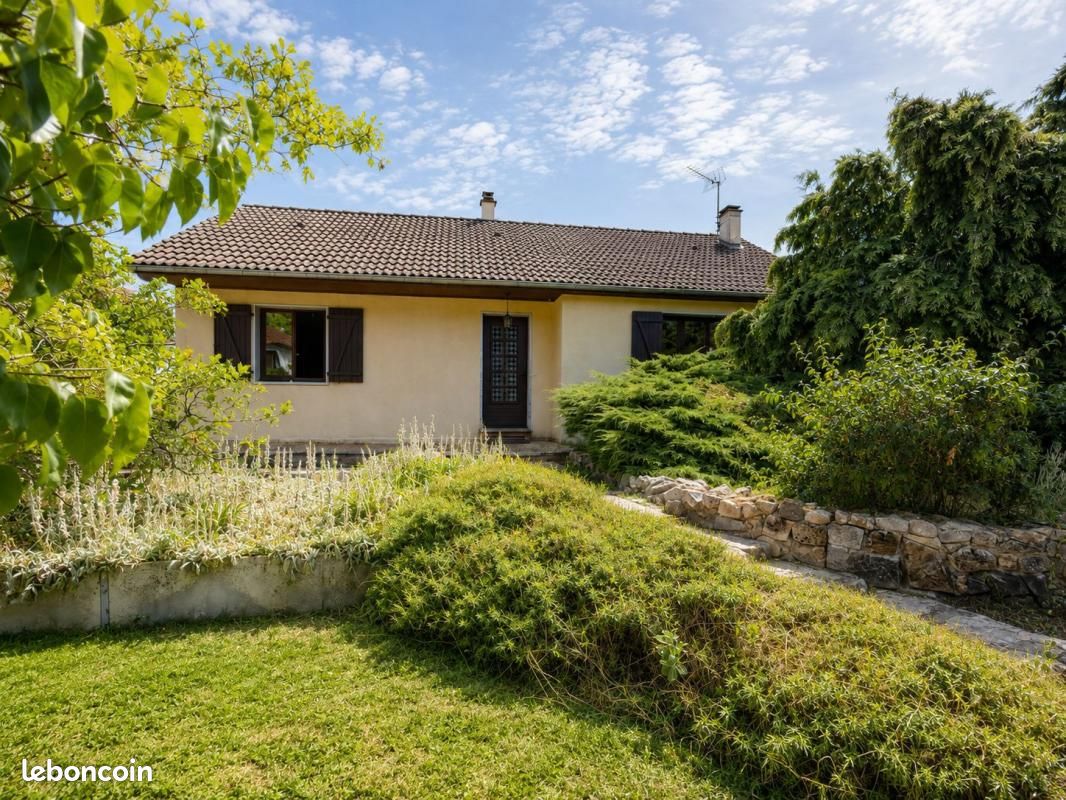 Maison 9 pièces 129 m² · à Ceyrat · 129 m² · 268 000 €
