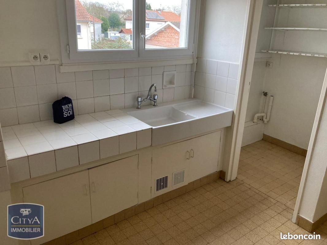 Appartement 3 pièces 55 m² · à Châlons-en-Champagne · 55 m² · 556 €/mois
