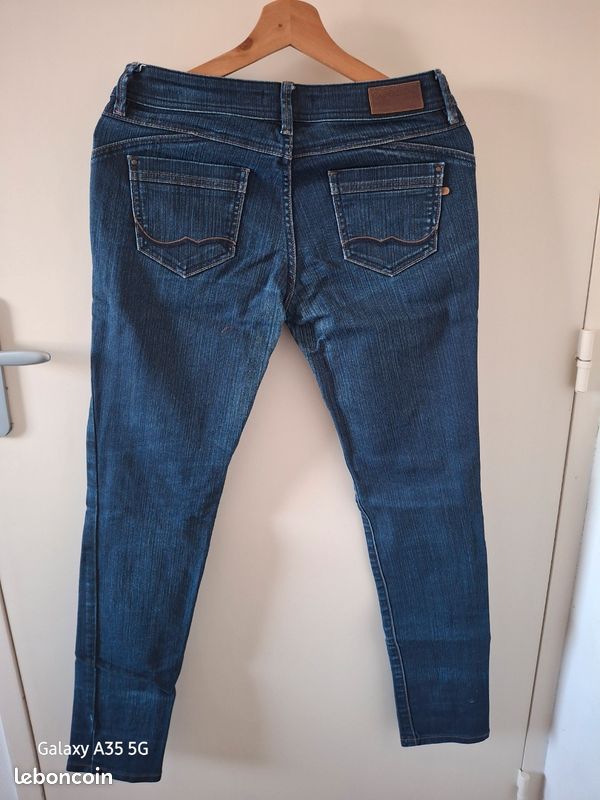 Lot 2 jeans bonobo t. 36 taille basse (image 3)