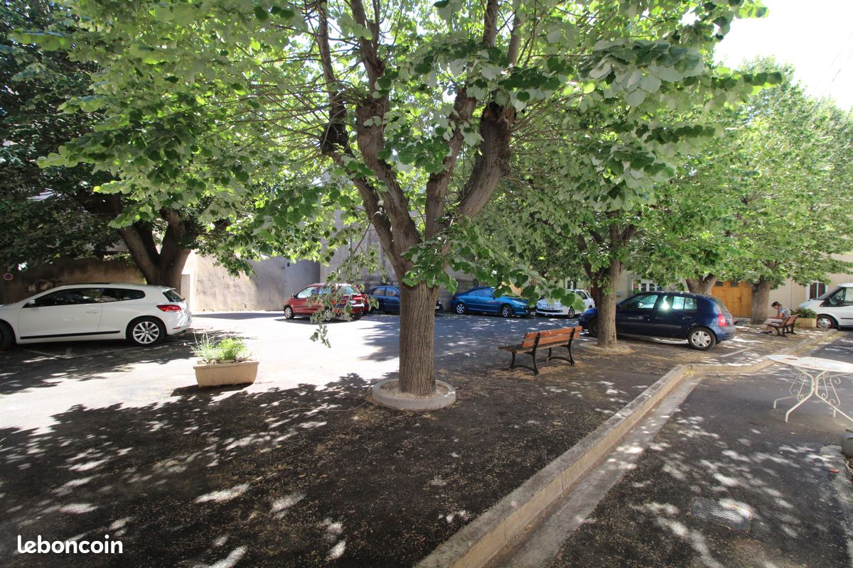 Maison 6 pièces 108 m² · à Fabrezan · 108 m² · 30 000 €