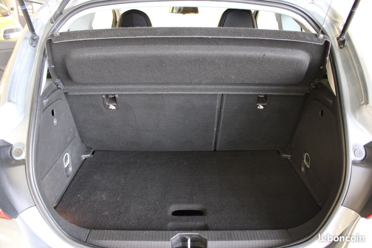 OPEL Corsa 1.4 Turbo 150 ch GSi (image 18)