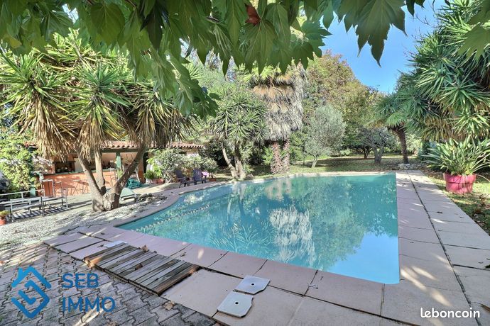 Maison 7 pièces 145 m²