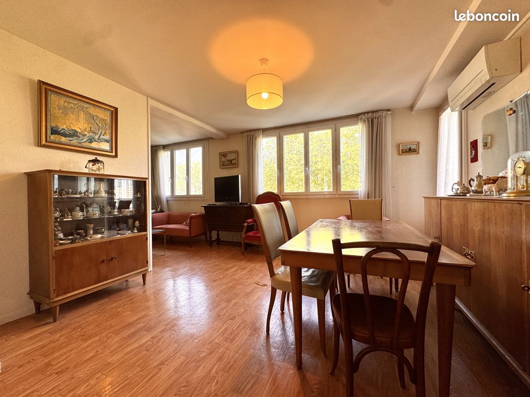 Appartement 5 pièces 96 m² · à Grenoble · 96 m² · 140 000 €