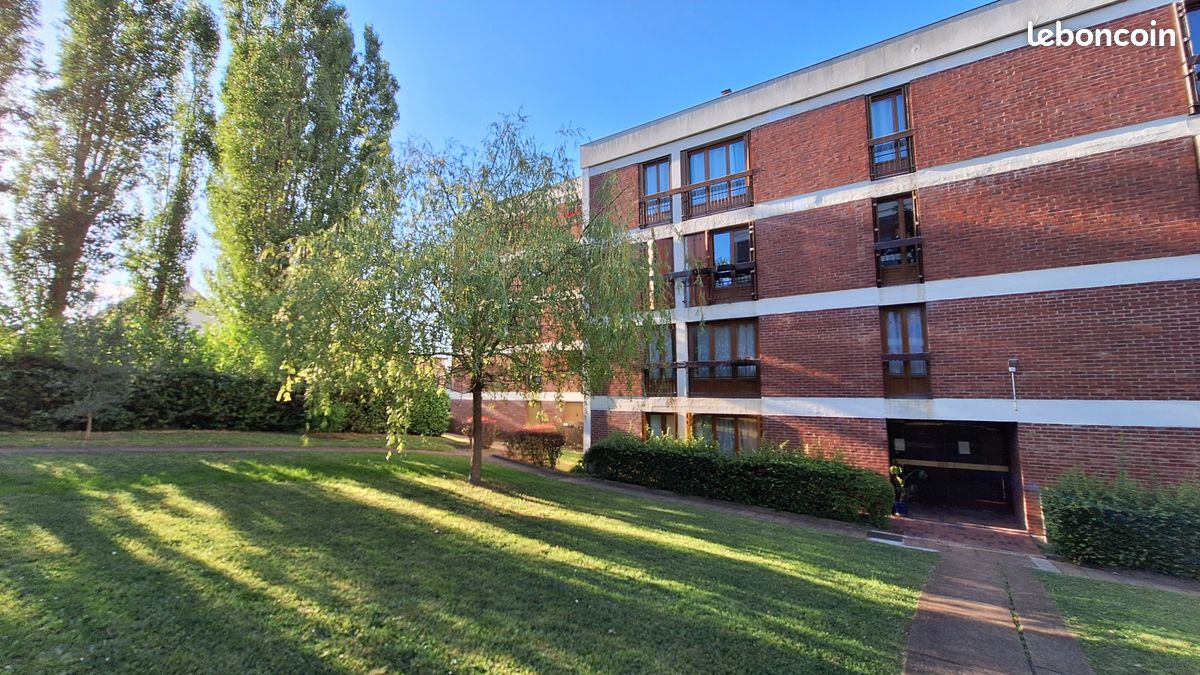 Appartement 4 pièces 73 m² · à Romainville · 73 m² · 254 000 €