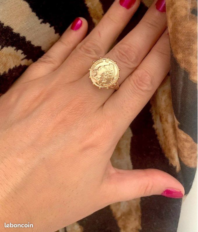 Bague Ancienne En Plaqué Or - Sertie D'une Petite Pièce à L'effigie De Napoléon - Style Vintage