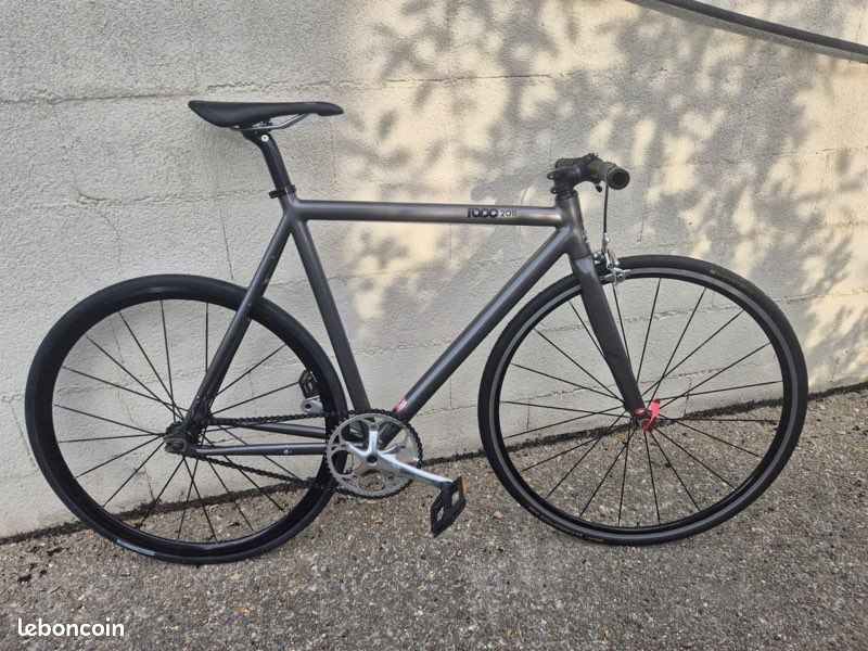 Leader Kagero 2011 Aerospoke Tyrant Beastie Polish Track Frame