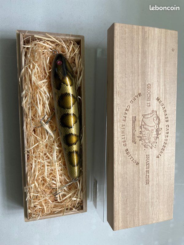 leurre megabass orochi buzz rattle viper
