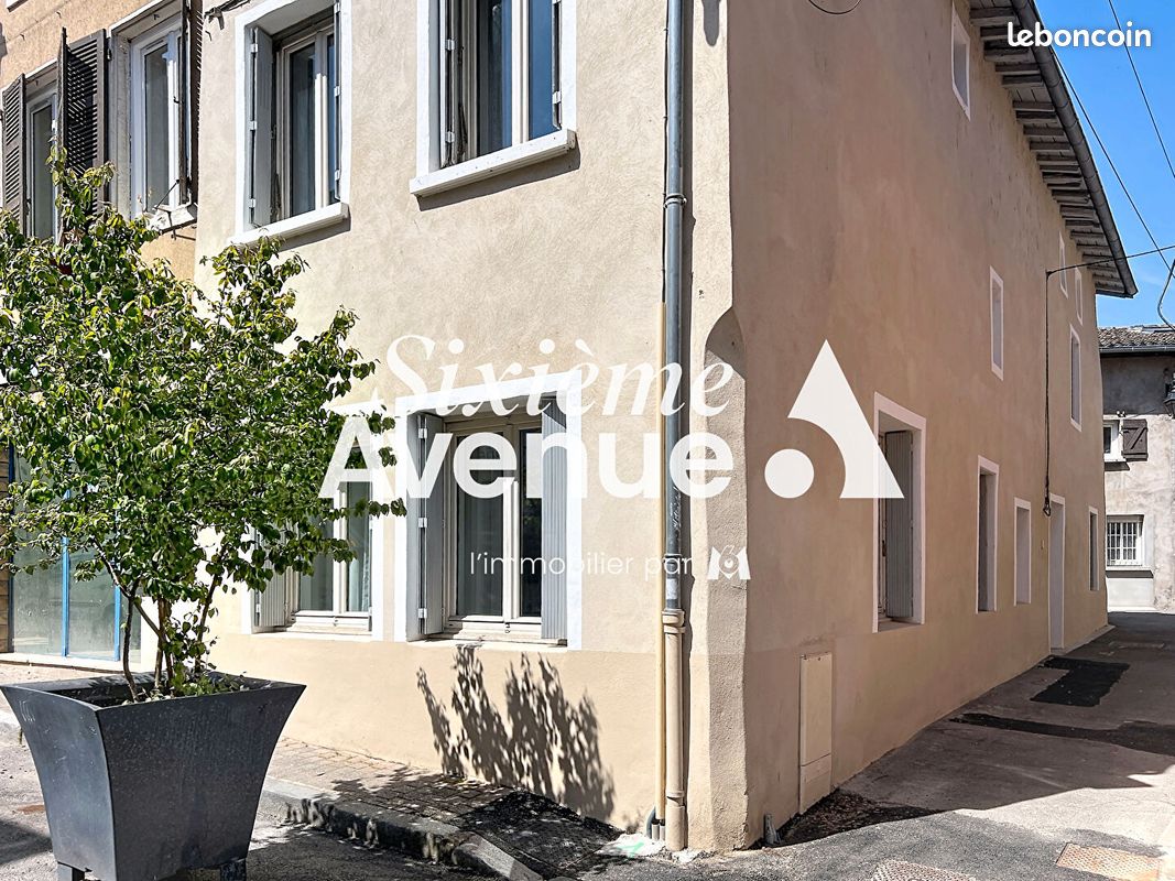 Maison 5 pièces 119 m² · à Saint-Symphorien-d'Ozon · 119 m² · 265 000 €