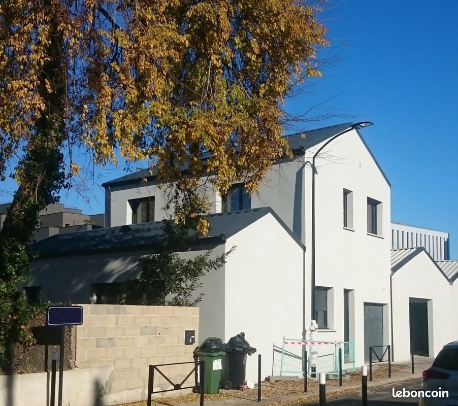 Maison 4 pièces 90 m² · à Saint-Jean-d'Illac · 90 m² · 370 780 €