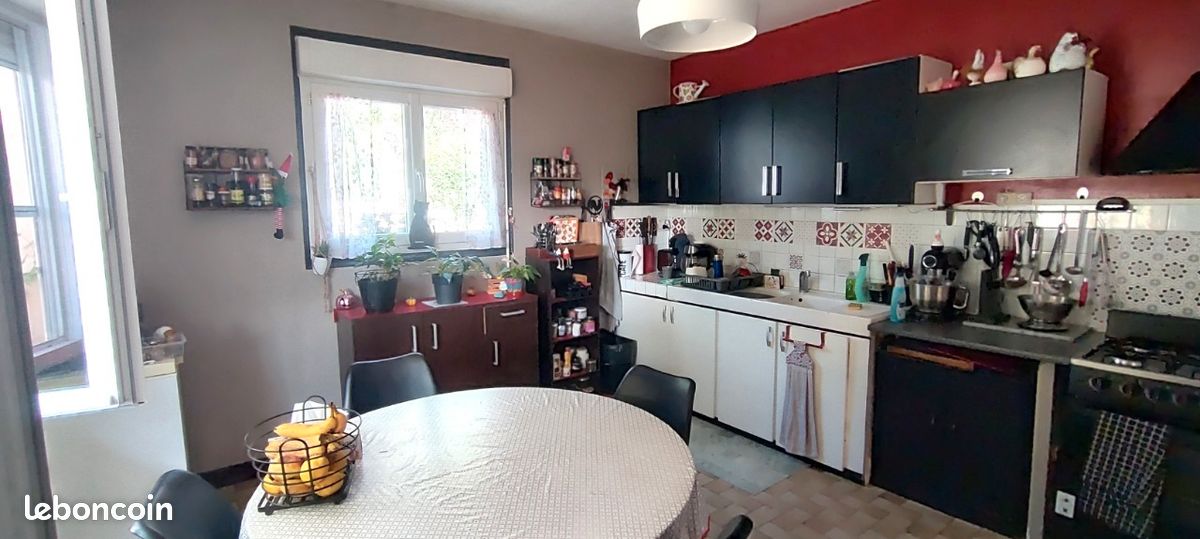 Maison 8 pièces 210 m² · à Lalinde · 210 m² · 90 000 €