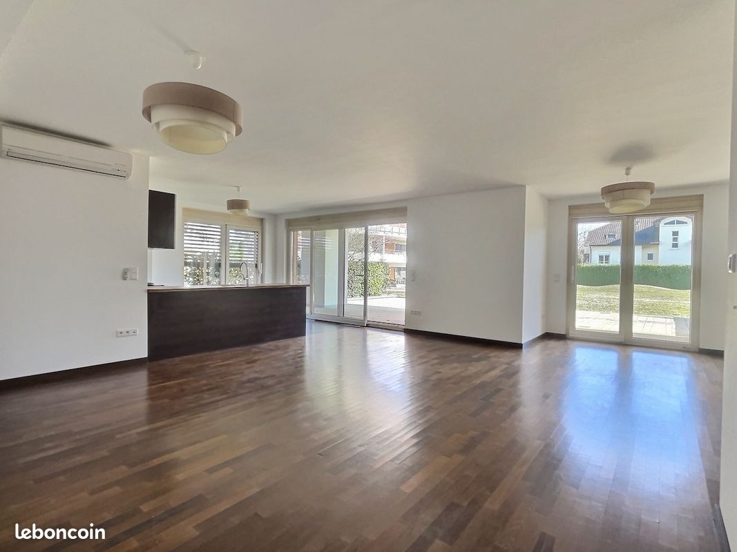 Appartement 3 pièces 106 m² · à Divonne-les-Bains · 106 m² · 670 000 €