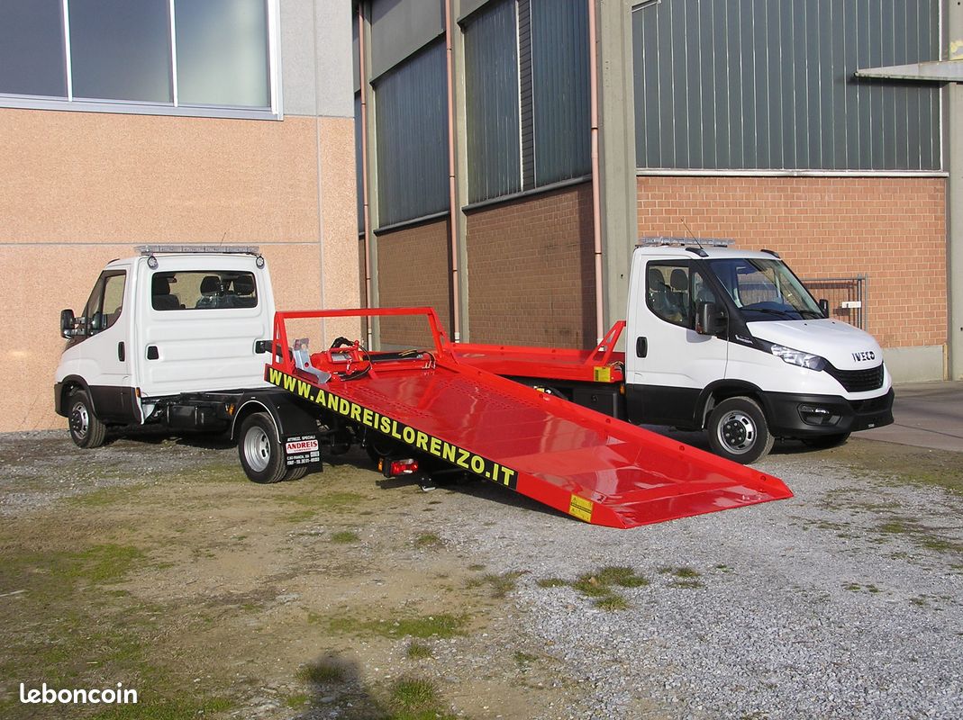 Dépanneuse IVECO DAILY 35C18 (image 2)