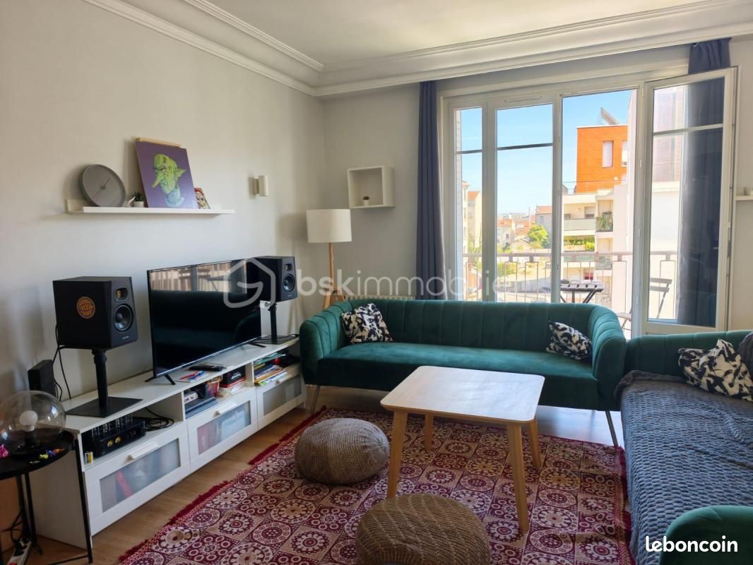 Appartement 2 pièces 100 m² · à Villeurbanne · 100 m² · 570 €/mois